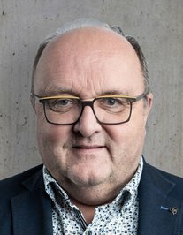 Prof. Alexander Schraml